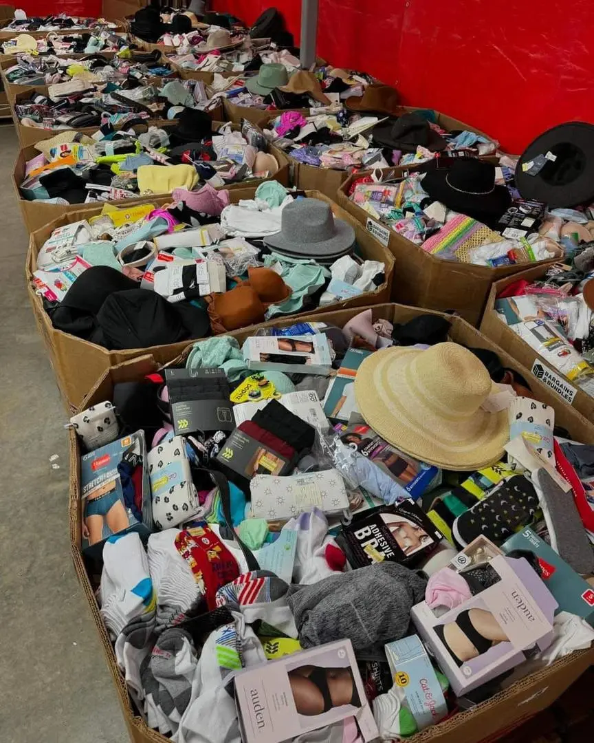 Bulk Accessories Pallets For Sale